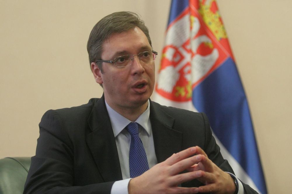 Vučić se izvinio ženi iz Bora koju je uvredio Spaskovski! (FOTO)