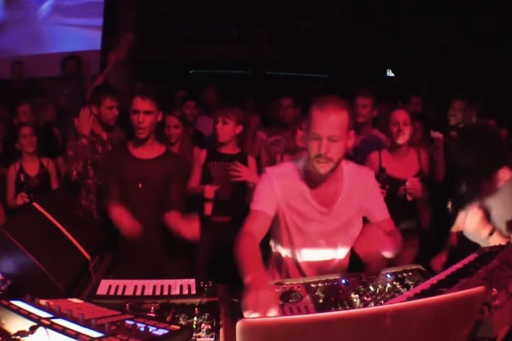 Spektakl za sve ljubitelje kvalitetne elektronske muzike: Molert i Hakbaj u Beogradu! (FOTO) (VIDEO)