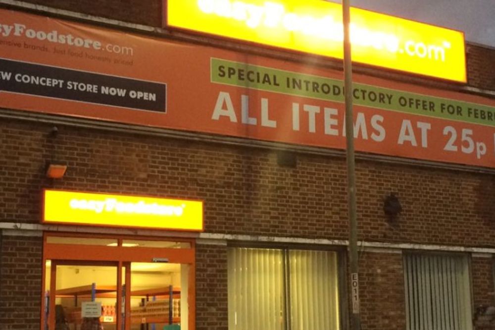 Londonska klopa za 40 dindži: Prodavnica hrane za siromašne (FOTO) (GIF)