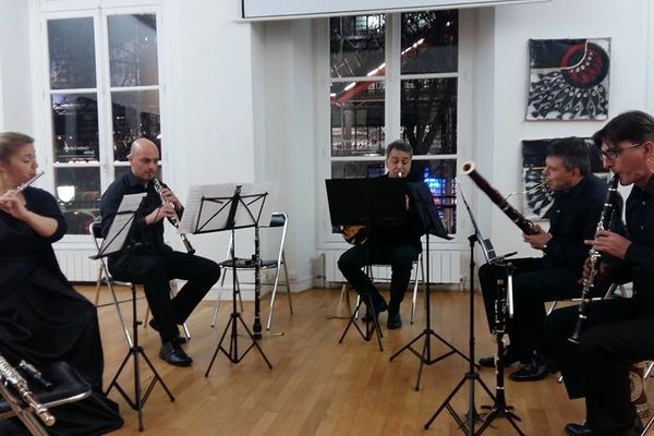 Svaka čast! Duvački kvintet Beogradske filharmonije održao koncert u Parizu! (FOTO)