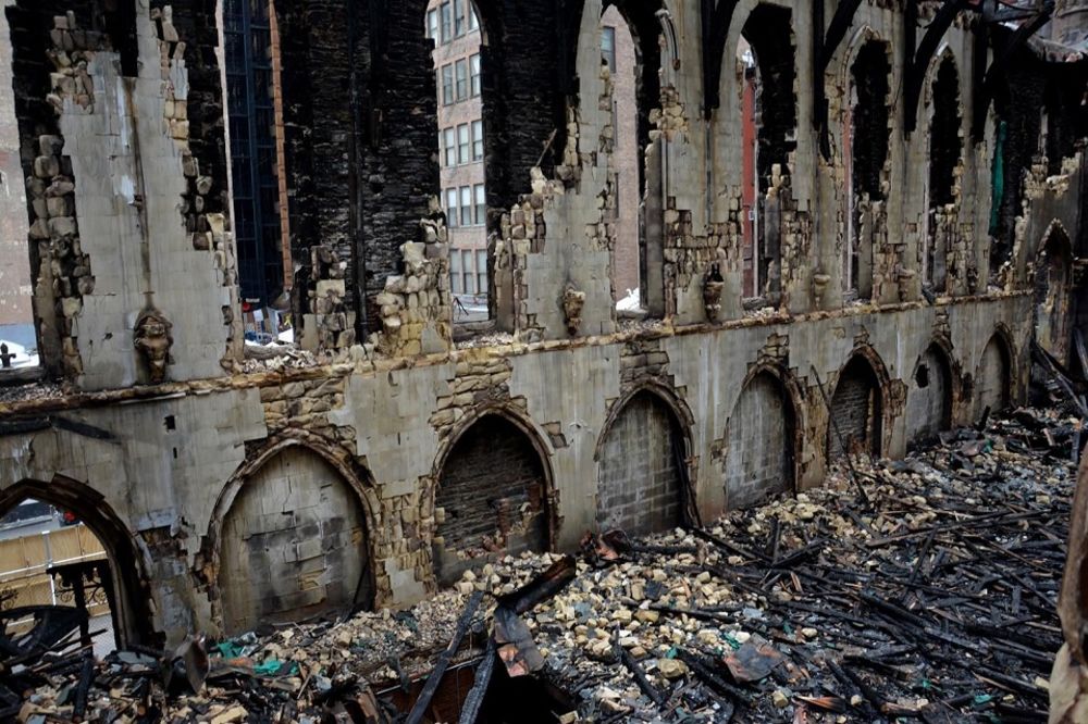 Srbije će da pomogne, ali i Ameri da se pokažu: Vlada obećala pomoć za izgorelu crkvu u Njujorku (FOTO)