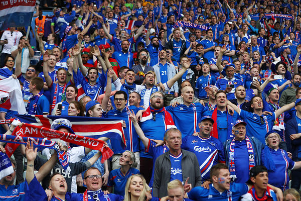 E, ovo su pravi navijači! Nema gotivnijih od Islanđana na Evropskom prvenstvu! (FOTO)