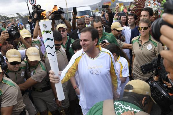 Konačno! Olimpijski plamen stigao u Rio! (FOTO)