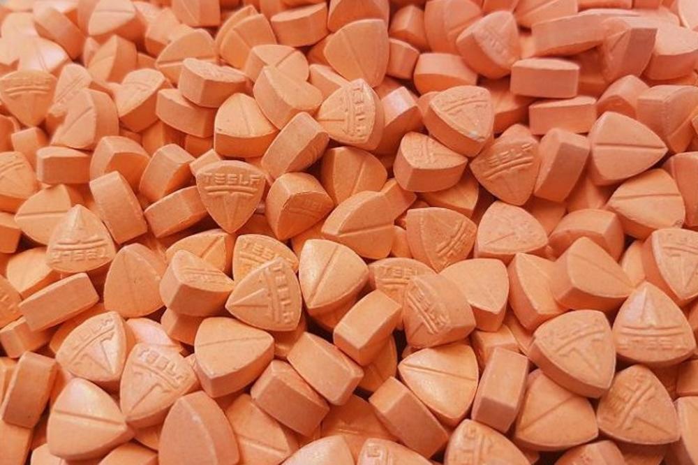 Uhapšen pančevački diler, pronađeno 500 tableta ekstazija