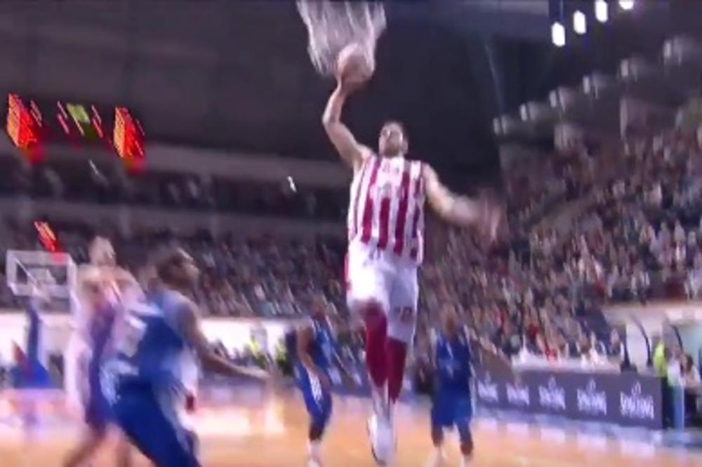 Zvezda se mučila u Baru, a onda je NBA Jović uzeo loptu u ruku i iščupao obruč! (VIDEO)