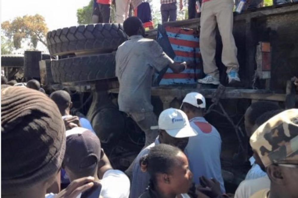 HOROR NA HAITIJU: Autobus ubio 34 osobe, povređeno 15!
