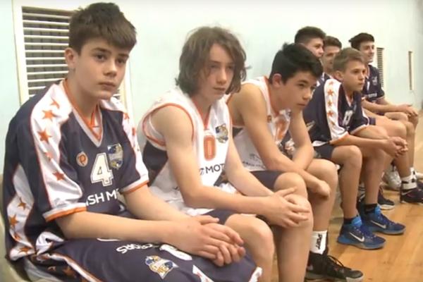 DA LI MI SANJAMO? Velika kompanija donirala milion dinara malom košarkaškom klubu iz Srbije! (VIDEO)