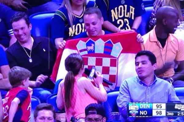 NEVIĐENA PROVOKACIJA!!! Hrvatska zastava i povici ČETNIK, ČETNIK za Nikolu Jokića usred Nju Orleansa! (FOTO) (VIDEO)