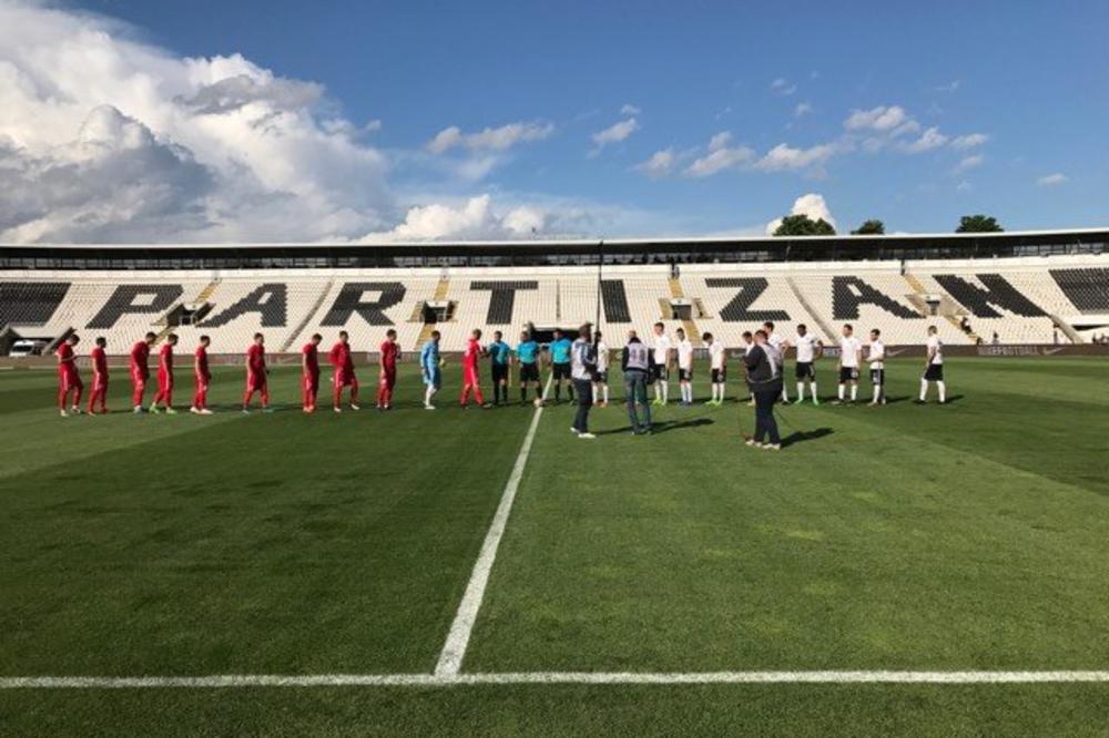 Isključenje trenera, penal, novi prelaz! Partizan sačuvao tron pred praznim tribinama, ali punom Humskom! (VIDEO)