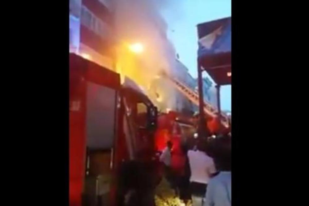 HOROR U ISTANBULU: Požar progutao hotel, poginule najmanje dve osobe! (VIDEO)