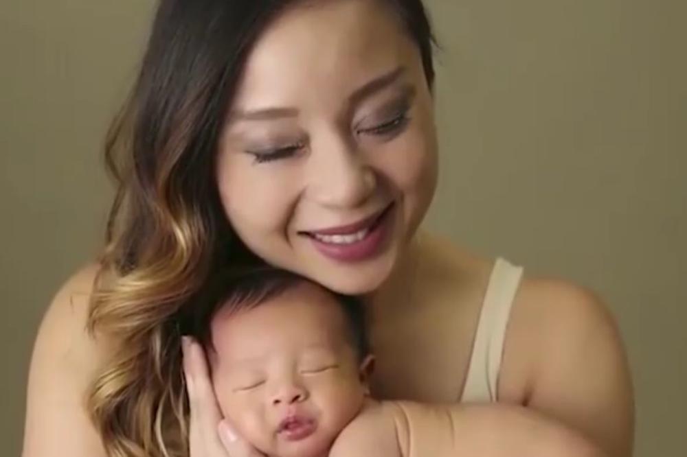 Mama se fotografisala sa svojom bebom, a onda je priroda umešala svoje prste! (VIDEO)