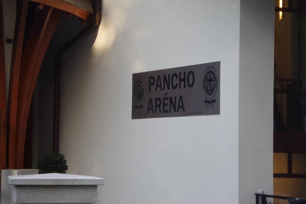 KAO IZ BAJKE: I sama Pepeljuga bi pozavidela magičnom stadionu na kojem gostuje Partizan! (FOTO)