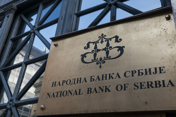 EVO ŠTA ĆE SE DANAS DESITI SA EVROM: Narodna banka Srbije saopštila najnoviju informaciju