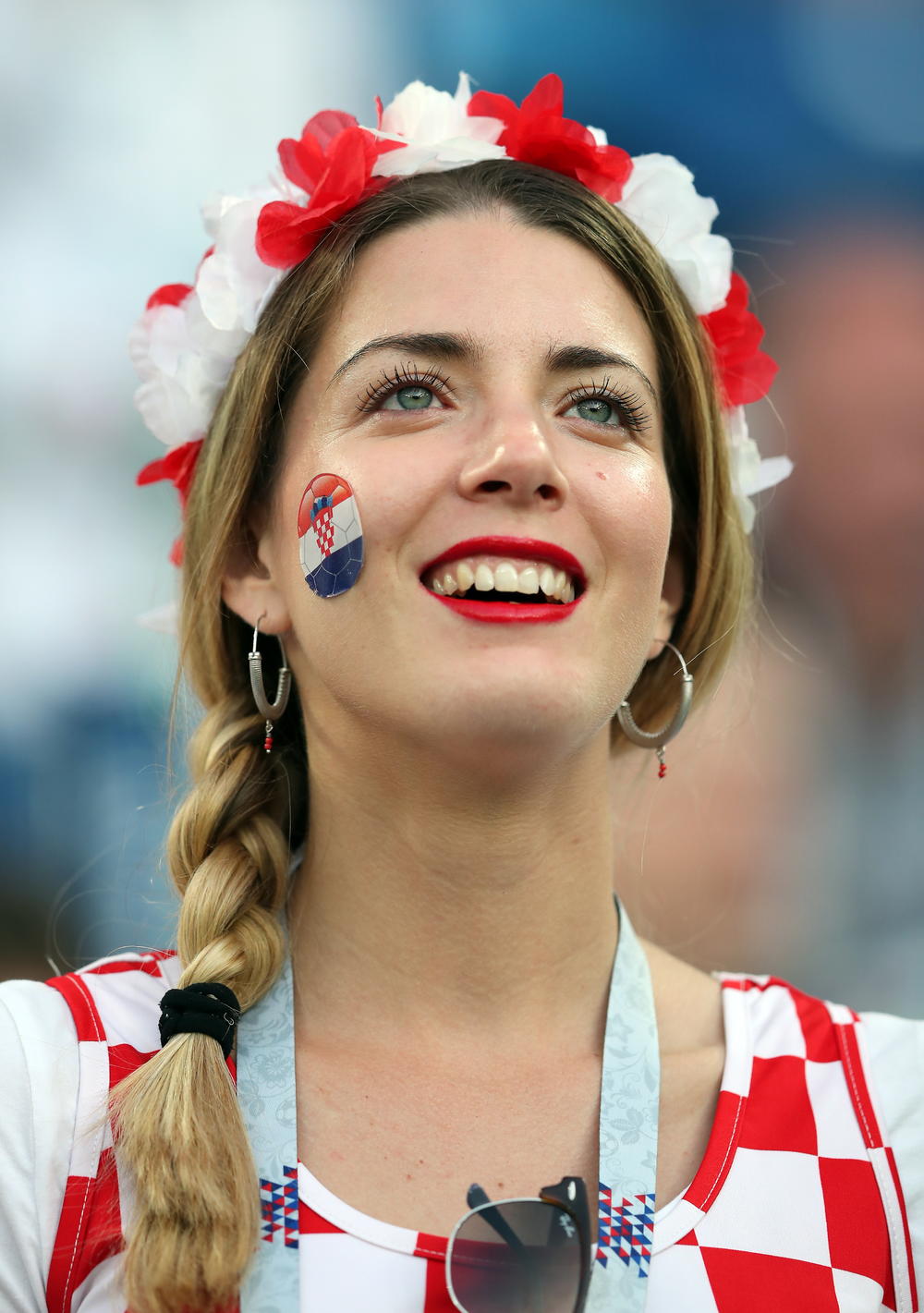 Nova navijačica Hrvatske čija je lepota skrenula pažnju fotografa  
