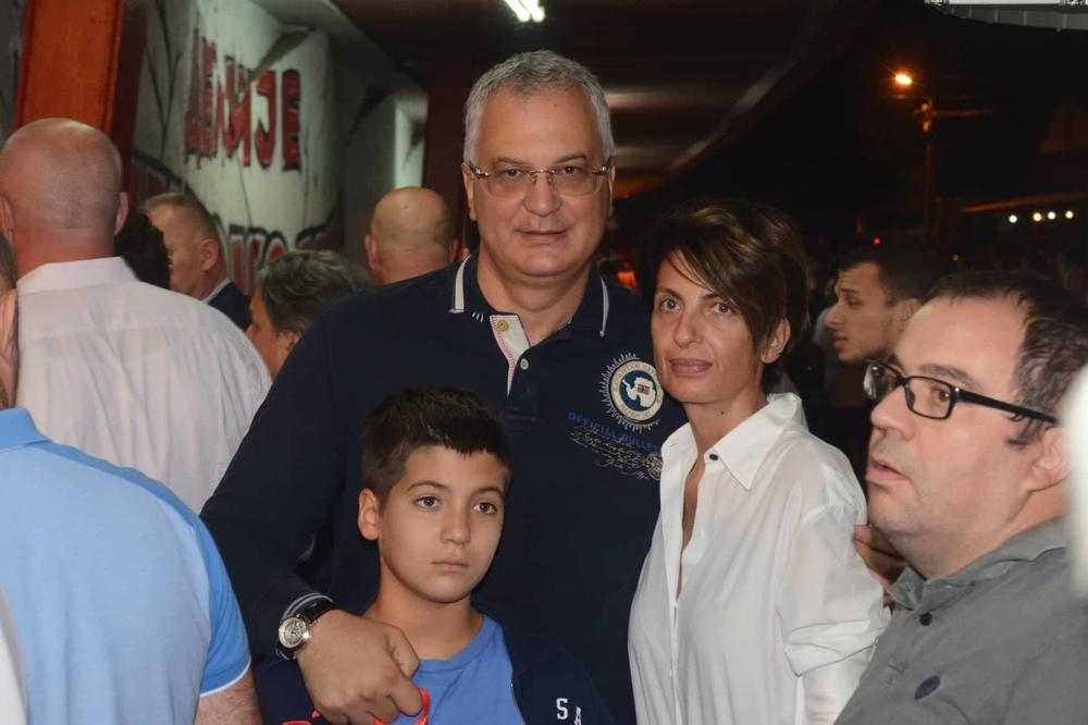 Dragan Šutanovac je sa porodicom došao da gleda Crvena zvezda - Napoli  