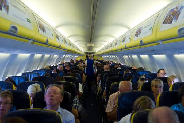 UPUTILI ZAAHTEV: Od Er Srbije se traži da smanji broj sedišta u ponudi na letovima iz Amsterdama