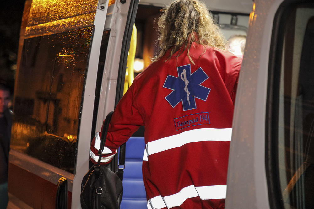 STRAŠNA NESREĆA U BRUSU: Povređeni žena i dete koje je HITNO transportovano u Kruševačku bolnicu! (FOTO)