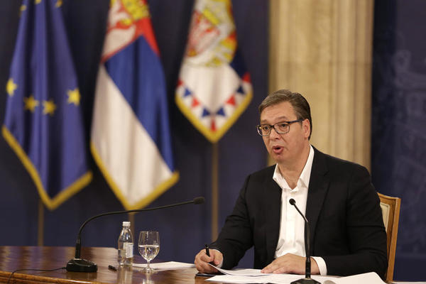 SPREMAN SAM DA BLISKO SARAĐUJEMO! Vučić čestitao Dudi pobedu na predsedničkim izborima!