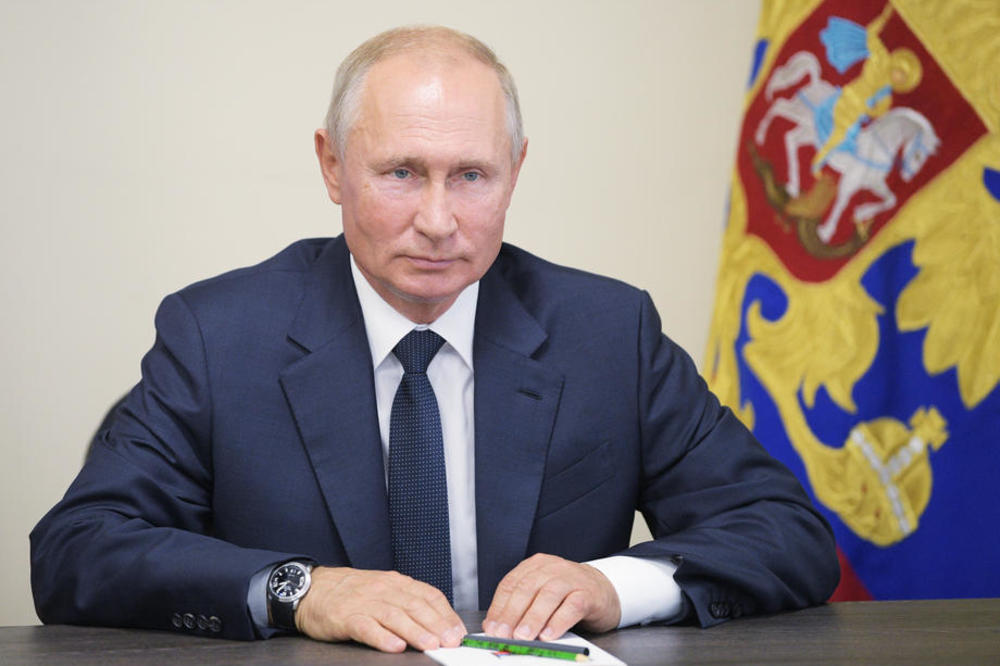 "UVEK SMO IMALI DOBRE ODNOSE": Vladimir Putin zahvalio DEDA MRAZU!
