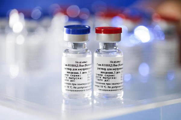 TRAMP SE OBRATIO I SAOPŠTIO: Odobrena upotreba Fajzerove vakcine u SAD