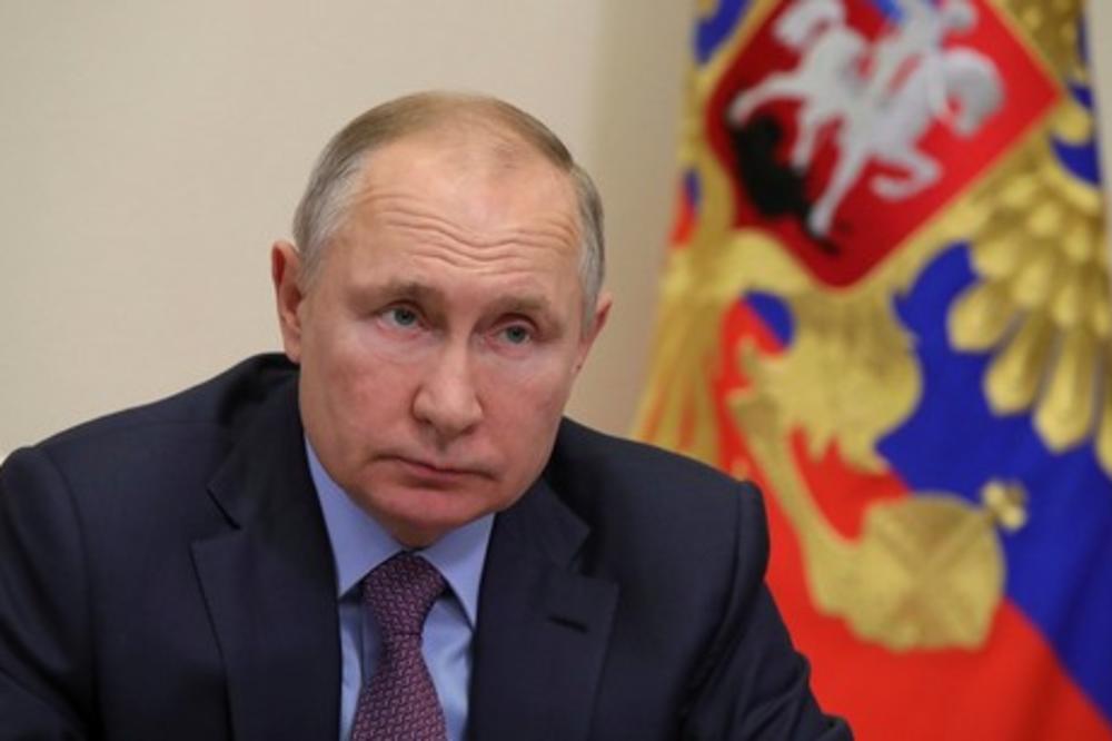 PESKOV: Putin nije još dobio drugu dozu vakcine, prvu primio daleko od očiju javnosti