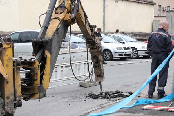 RADOVI ZATVARAJU DEO ULICA U CENTRU: Izbegavajte ove ulice, ne idite nikako ovuda!