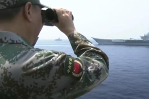OPASNI MANEVRI NA OBALI TAJVANA: Kineska ratna mornarica izvodi vojne vežbe sa nosačem aviona "Lijaoning"! (FOTO)