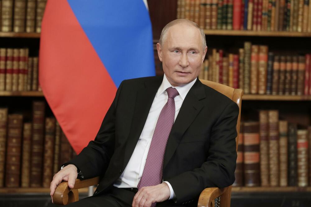 RUSKI LIDER NA IVICI PROVALIJE: Šta bi se desilo ako bi Putin naredio napad na Ukrajinu?