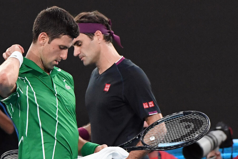 OTKRIVENO! Federer dobio PORUKU o Đokoviću, njegov gest je ZAPREPASTIO SVE!