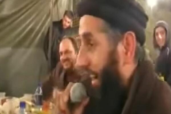 ETO ODMAH SA SVIH STRANA NAŠE BRAĆA TALIBANA, DA VAM PRESUDE! Snimak ISLAMSKOG FANATIKA IZ BOSNE se širi! (VIDEO)