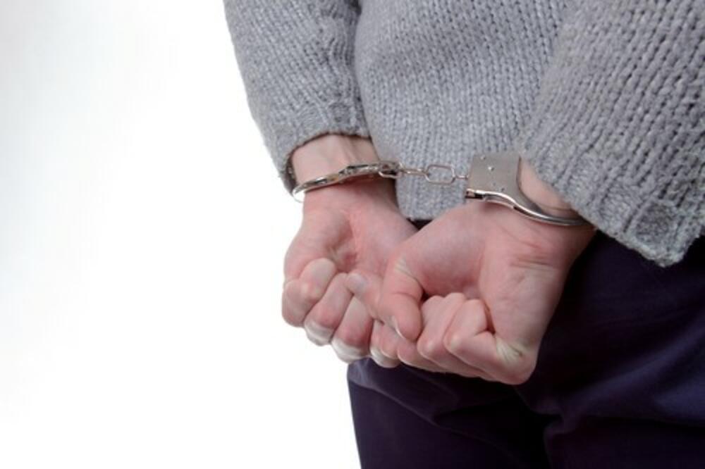 POLICIJA UHAPSILA MUŠKARCA (38) IZ OKOLINE PROKUPLJA: Sumnja se da je opljačkao trafiku u KURŠUMLIJI