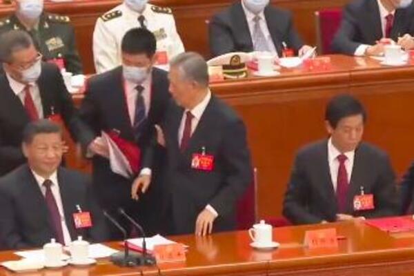 DEMONSTRACIJA MOĆI? Otkriveno šta se dogodilo kada je bivši kineski predsednik SILOM IZBAČEN IZ SALE (VIDEO)