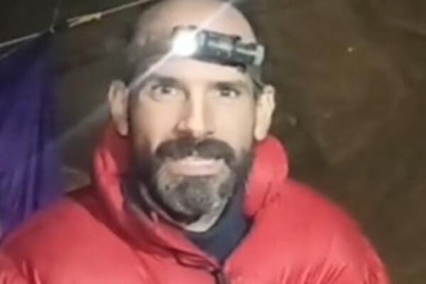 "BIO SAM VEOMA BLIZU IVICE": Potresne reči muškarca ZAROBLJENOG u pećini, OVO je njegovo STANJE (VIDEO)