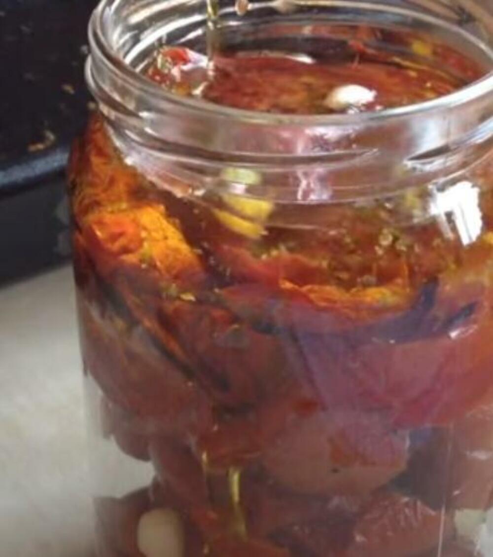 Preliv za pečeni paradajz u tegli 