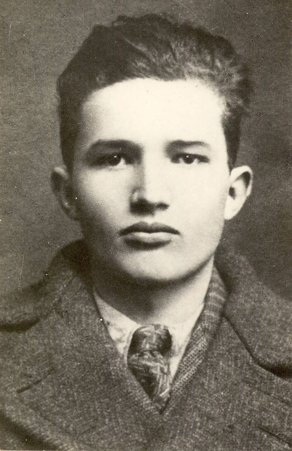 Mladi Nikolaj Čaušesku