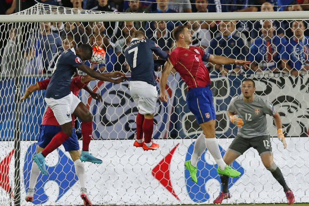 SRBIJA OPET OČAJNA: Francuzi se zadovoljili sa 2 gola, a mogli da nam daju 5!  (VIDEO)