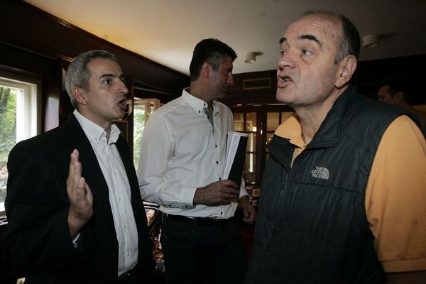 VUJOŠEVIĆ PRETIO ANDREJI MLADENOVIĆU: Nemoj da ti zviznem šamarčinu! (FOTO)