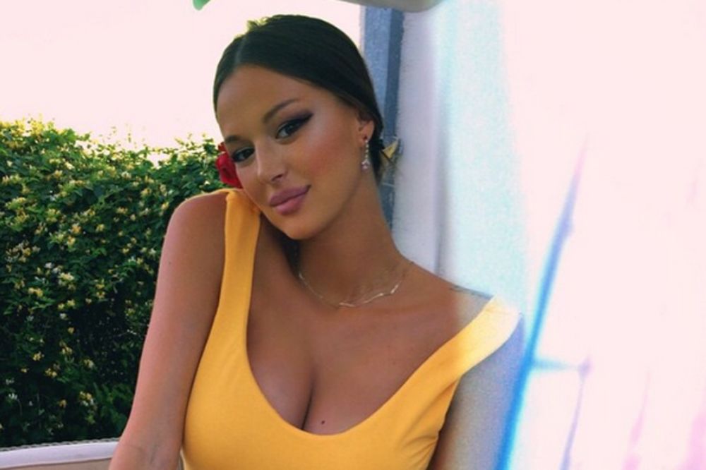 Ljubavnica Aleksandra Kolarova rodila sina! (FOTO)