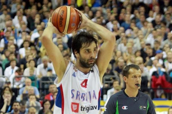Šta Teodosić zamisli na terenu, to ne može niko drugi na svetu! (VIDEO)