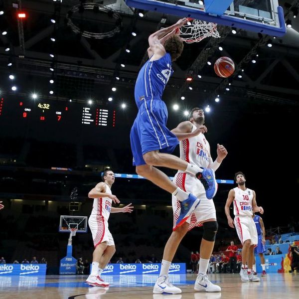 TOP 10 OSMINE FINALA: Veseli kuca Hrvate, akrobacije Gruzijaca + Teodosić! (VIDEO)