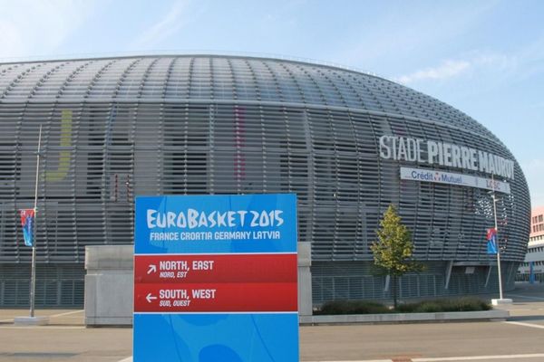 BRUKA: Uložili su u njega 618 miliona evra, a već prokišnjava! (FOTO) (VIDEO)