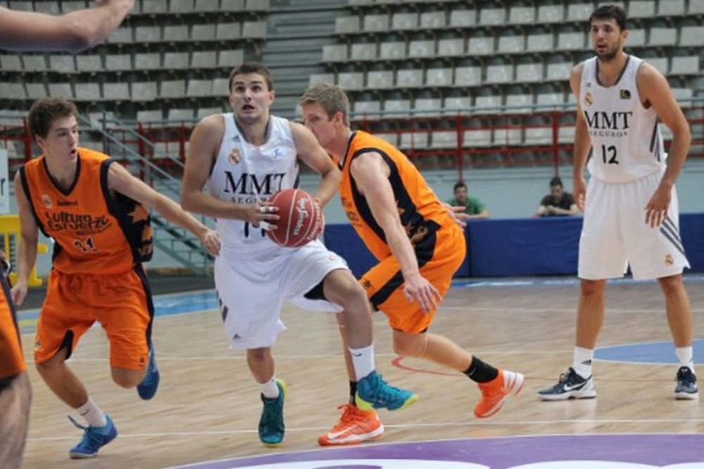 Bio je među 10 najboljih na Džordanovom kampu, igrao je u Realu,  a sada je na probi u Partizanu! (VIDEO)