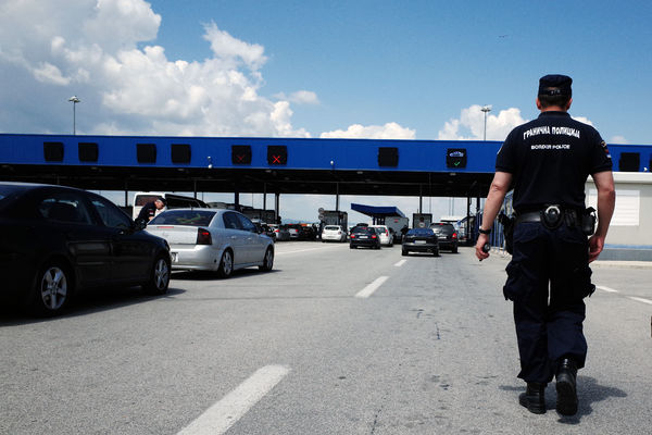 EVO KUDA MOŽETE: Hrvati zatvorili 7 graničnih prelaza. Vozovi za Zagreb privremeno ukinuti