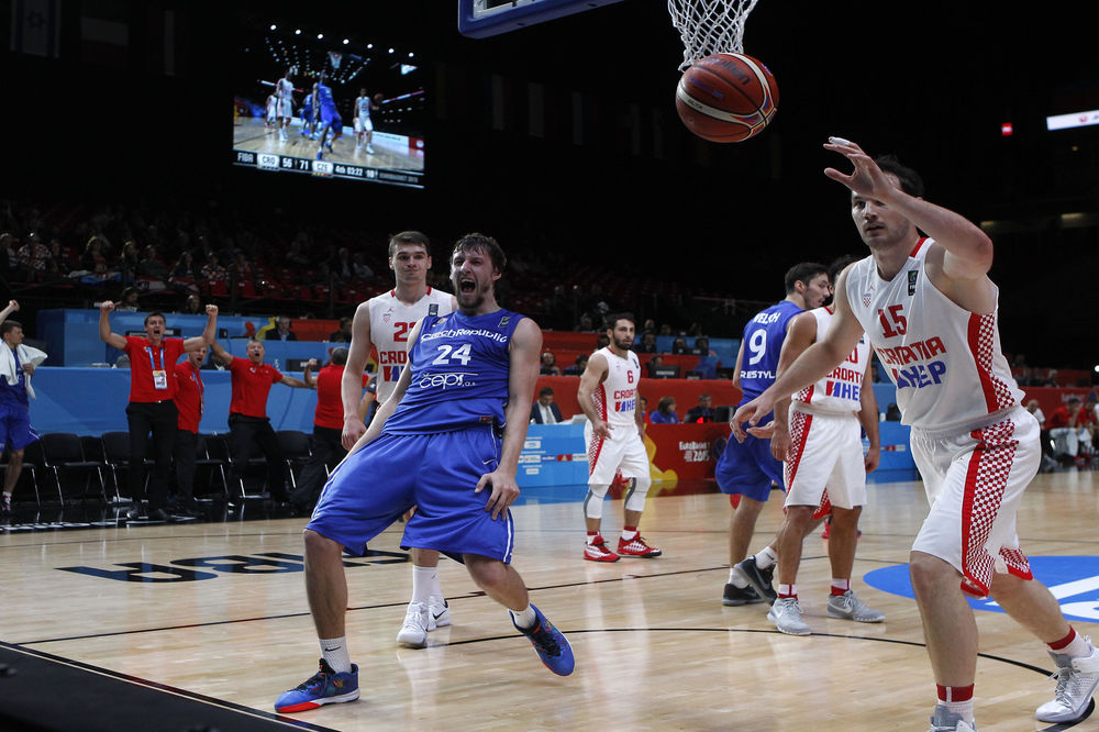 PRIČAJ SRPSKI da te ceo Eurobasket razume! (FOTO) (VIDEO)