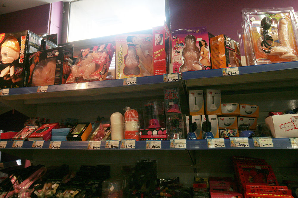 HIT PONUDA: Sudski izvršitelj prodaje SEKSUALNA POMAGALA