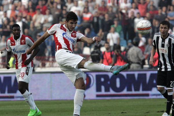 ENGLESKI MEDIJI BRUJE: Zvezdin zlatni Orlić je Murinjova alternativa za Pogbu! (FOTO)