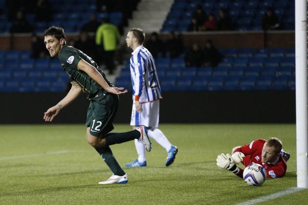 POCEPAO MREŽU: Bivši igrač Partizana postigao neverovatan gol glavom! (VIDEO)