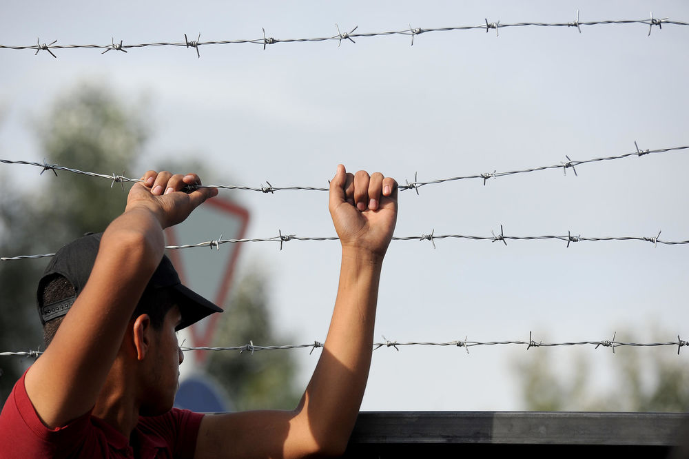 Srbija zatvorila granice za migrante, puštamo samo one iz Sirije, Iraka i Avganistana! Ostali, nazad!
