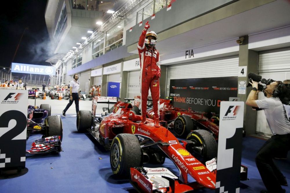 Fetel u Singapuru ispisao istoriju i zakuvao borbu za tron!