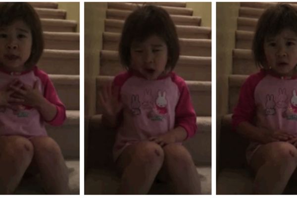 OSAM MILIONA PREGLEDA: Devojčica (6) moli mamu i tatu DA SE POMIRE! (VIDEO)